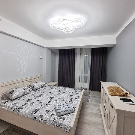 Tourist Grand Apartments Ultracentral Chişinău Eksteriør billede